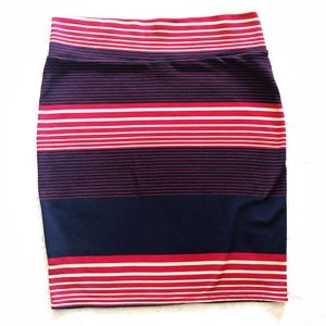 LuLaRoe Cassie - 2XL Navy, red and yellow